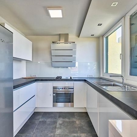 Villa Oscar, زادار المظهر الخارجي الصورة